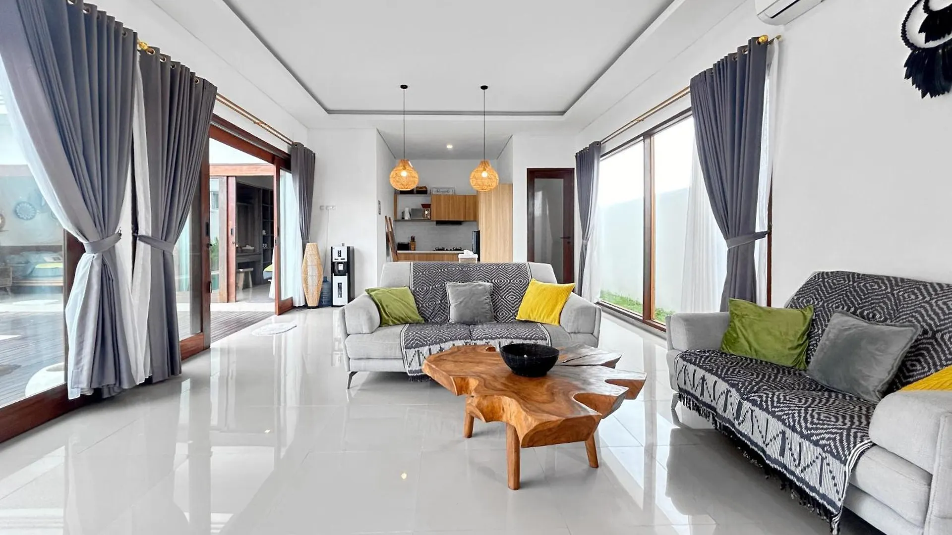 Villa Tamarin, South Bali Ungasan   Ungasan (Bali)